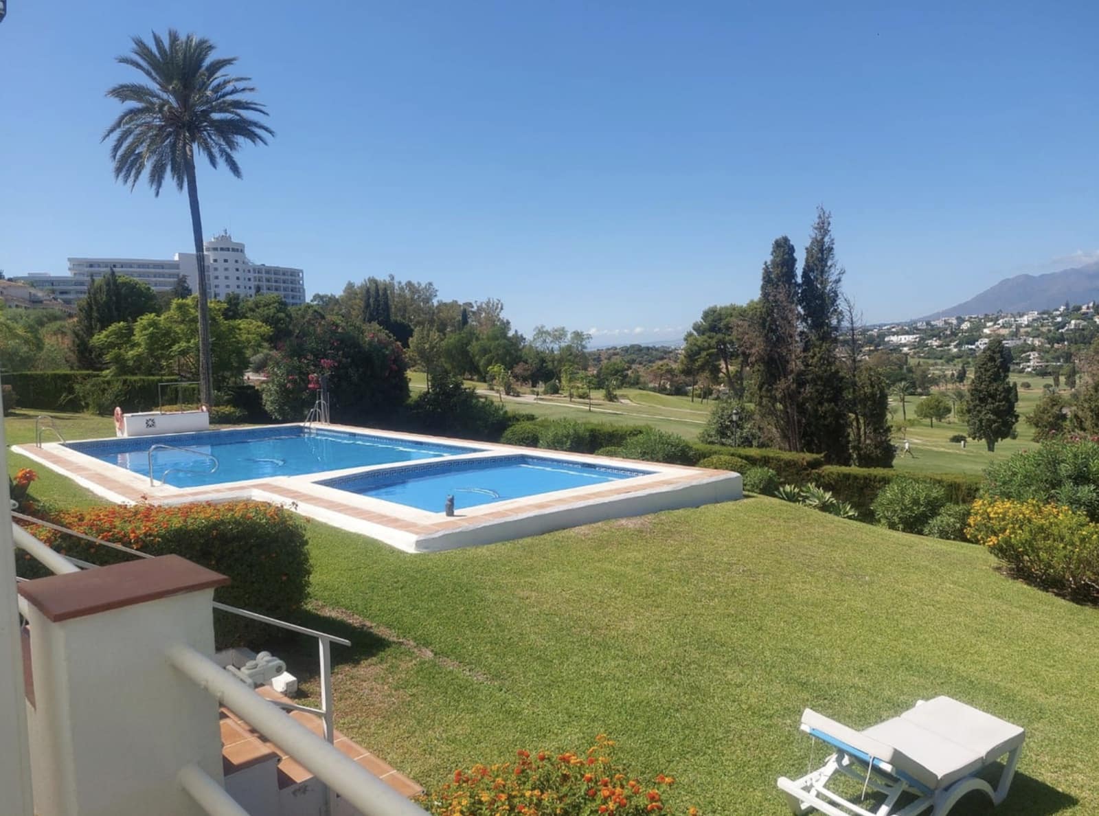 3 camera da letto Casa in vendita in El Paraiso con piscina - 550.000 € (Rif: 10124257)