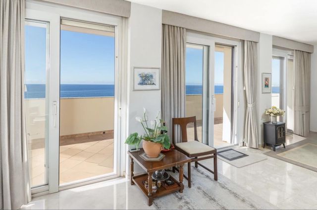 3 makuuhuone Kattohuoneisto myytävänä paikassa Marbella - 800 000 € (Ref: 10124258)