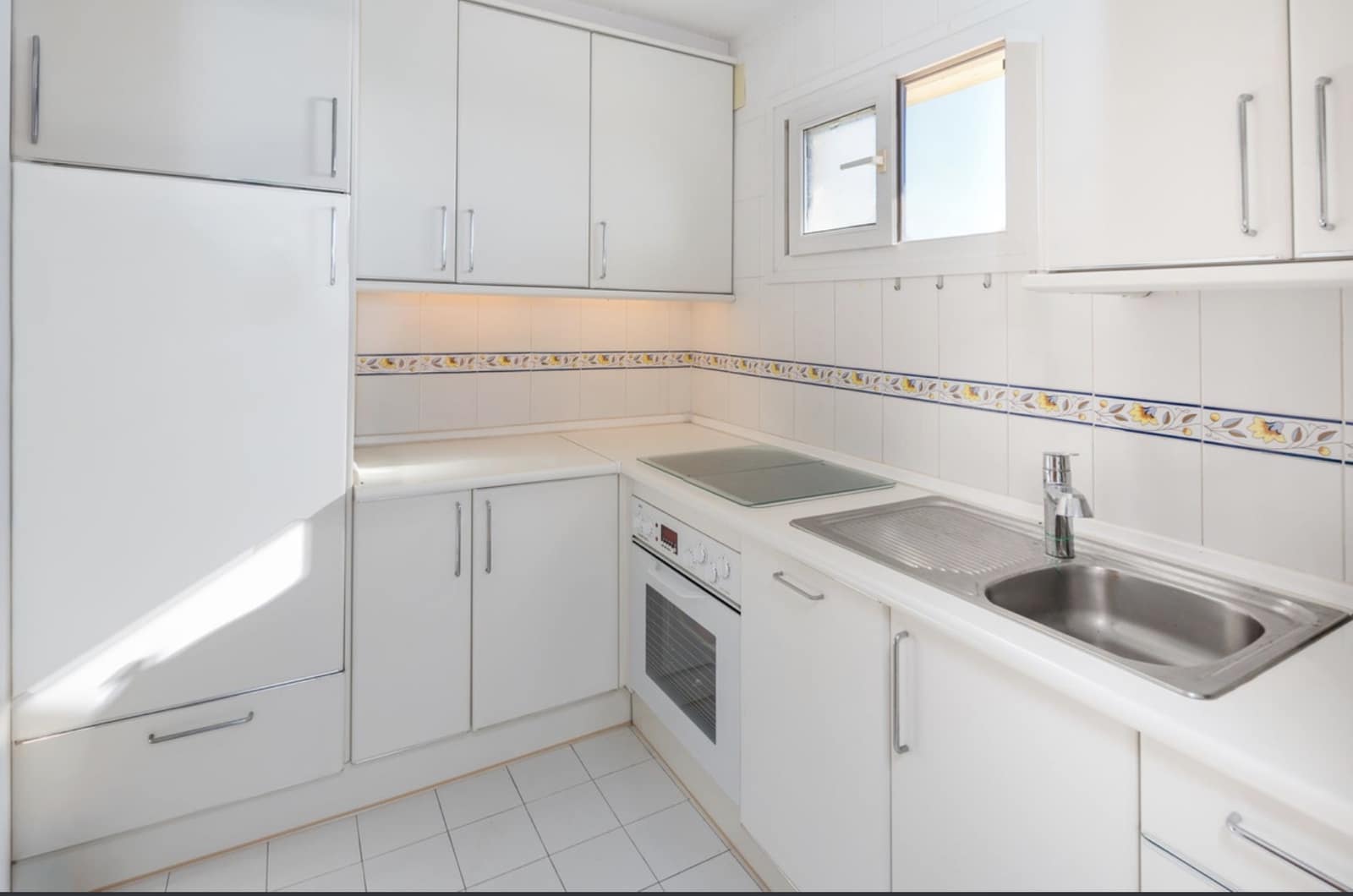 3 makuuhuone Kattohuoneisto myytävänä paikassa Marbella - 800 000 € (Ref: 10124258)