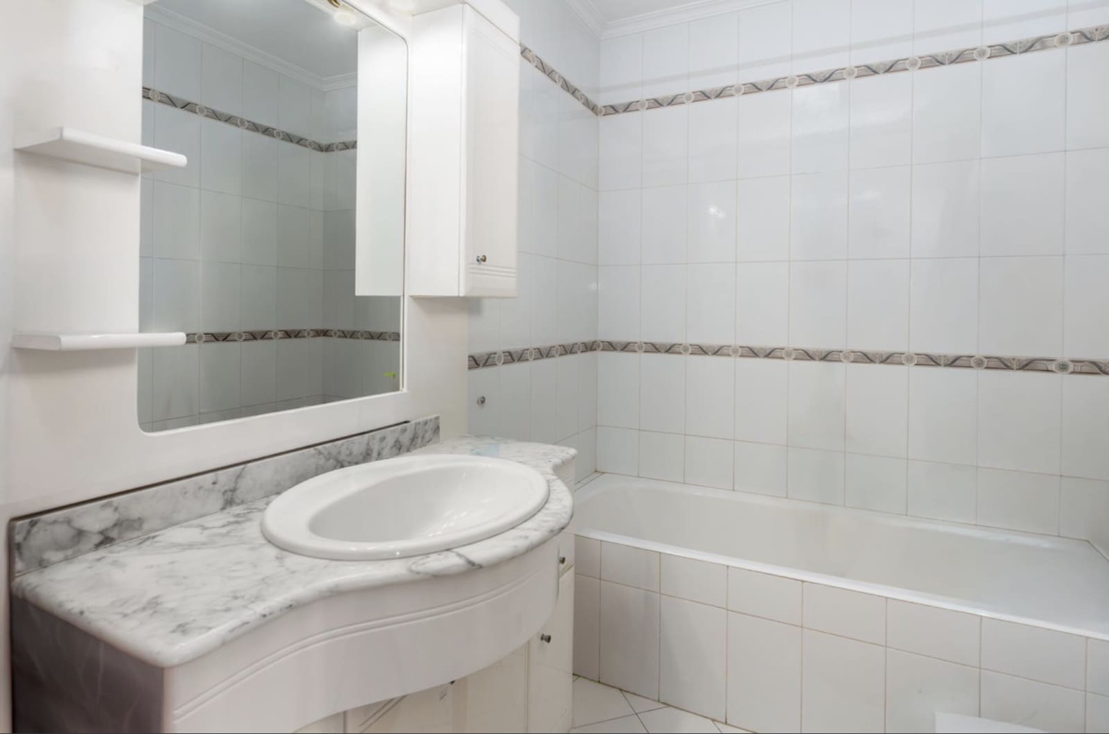 3 makuuhuone Kattohuoneisto myytävänä paikassa Marbella - 800 000 € (Ref: 10124258)