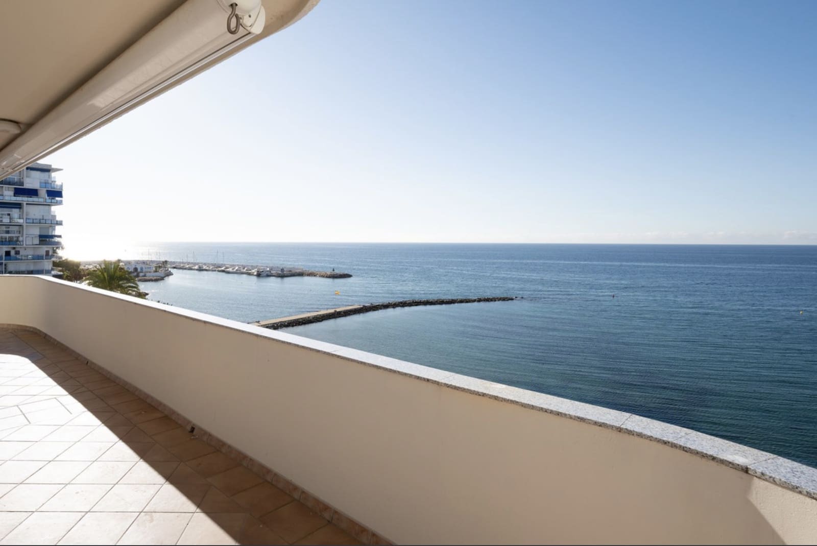 3 makuuhuone Kattohuoneisto myytävänä paikassa Marbella - 800 000 € (Ref: 10124258)