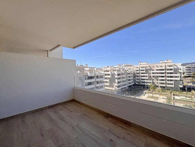 3 quarto Apartamento para venda em Nueva Andalucia, Marbella com piscina garagem - 500 000 € (Ref: 10124259)