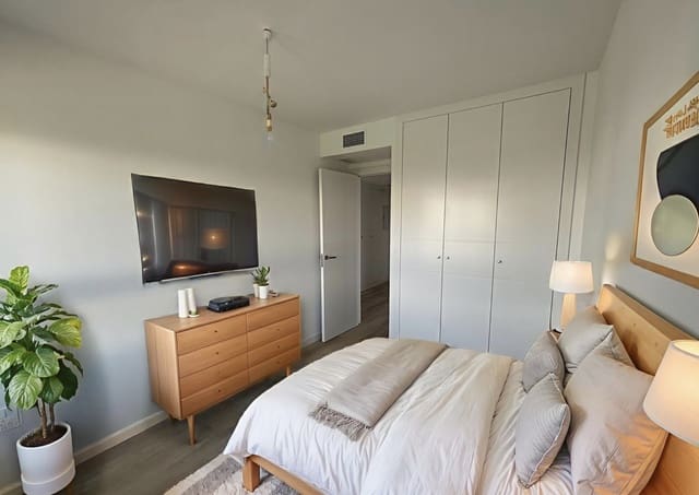 3 quarto Apartamento para venda em Nueva Andalucia, Marbella com piscina garagem - 500 000 € (Ref: 10124259)