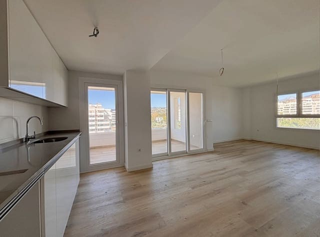 3 quarto Apartamento para venda em Nueva Andalucia, Marbella com piscina garagem - 500 000 € (Ref: 10124259)