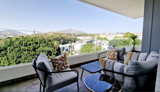 3 sovrum Lägenhet till salu i Nueva Andalucia, Marbella med pool garage - 550 000 € (Ref: 10124260)