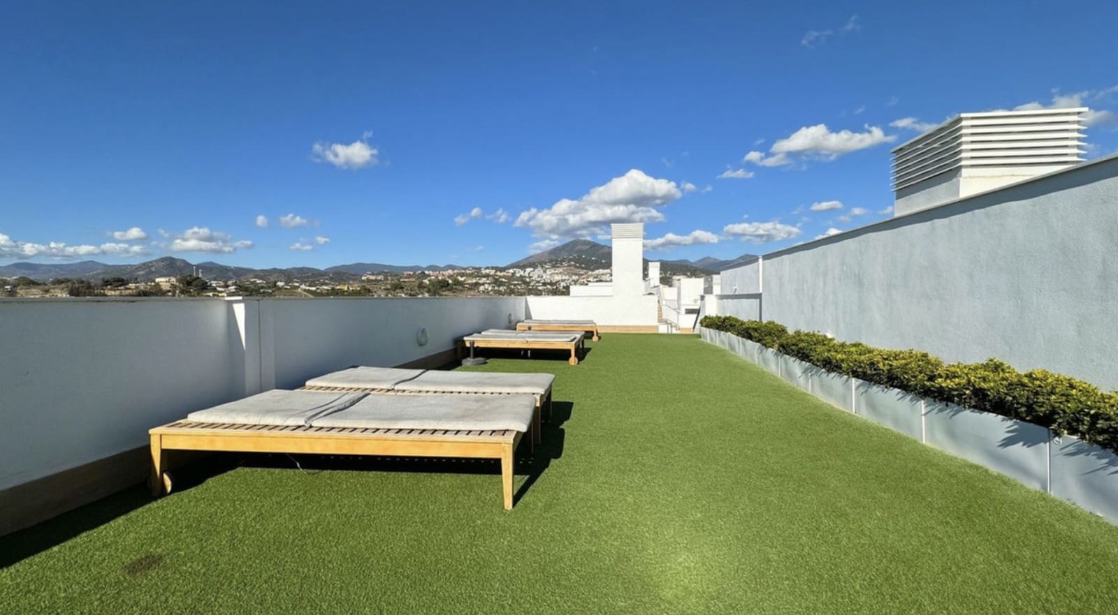 3 sovrum Lägenhet till salu i Nueva Andalucia med pool garage - 550 000 € (Ref: 10124260)