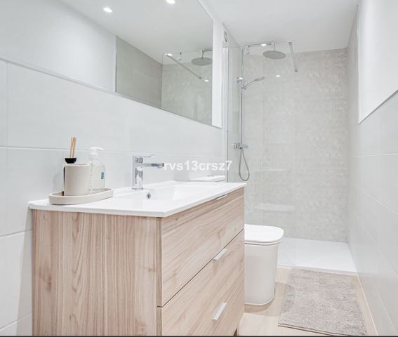 2 Zimmer Apartment zu verkaufen in Playa Bajadilla - Puertos, Marbella - 599.000 € (Ref: 10124261)