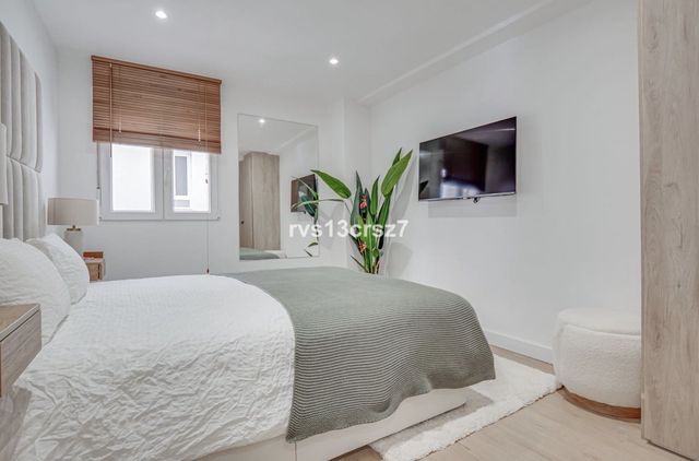 2 Zimmer Apartment zu verkaufen in Playa Bajadilla - Puertos, Marbella - 599.000 € (Ref: 10124261)
