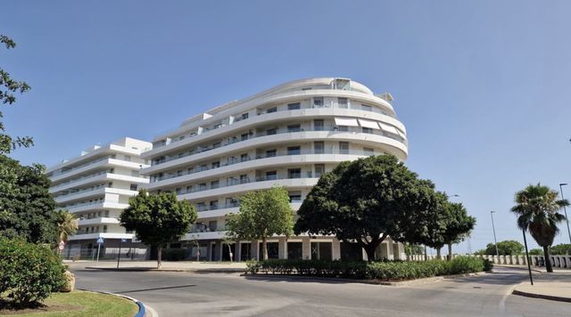 Apartamento de 3 habitaciones en Nueva Andalucia, Marbella en venta con piscina garaje - 550.000 € (Ref: 10124263)