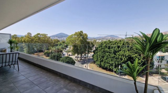 Apartamento de 3 habitaciones en Nueva Andalucia, Marbella en venta con piscina garaje - 550.000 € (Ref: 10124263)
