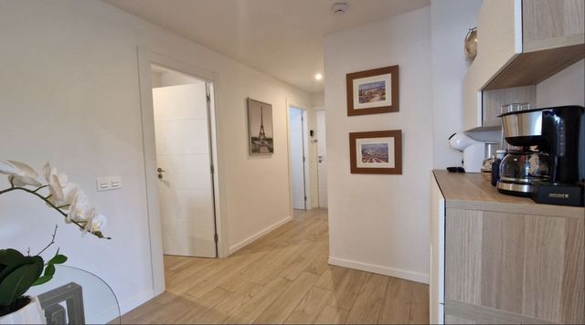 Apartamento de 3 habitaciones en Nueva Andalucia, Marbella en venta con piscina garaje - 550.000 € (Ref: 10124263)