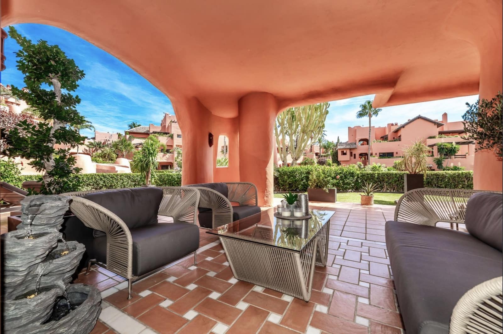3 bedroom Apartment for sale in Guadalmansa with pool garage - € 2,300,000 (Ref: 10124263)