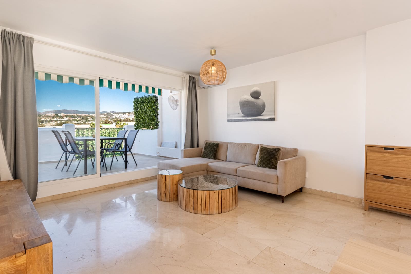 Ático de 2 habitaciones en Marbella en venta con piscina - 450.000 € (Ref: 10124264)