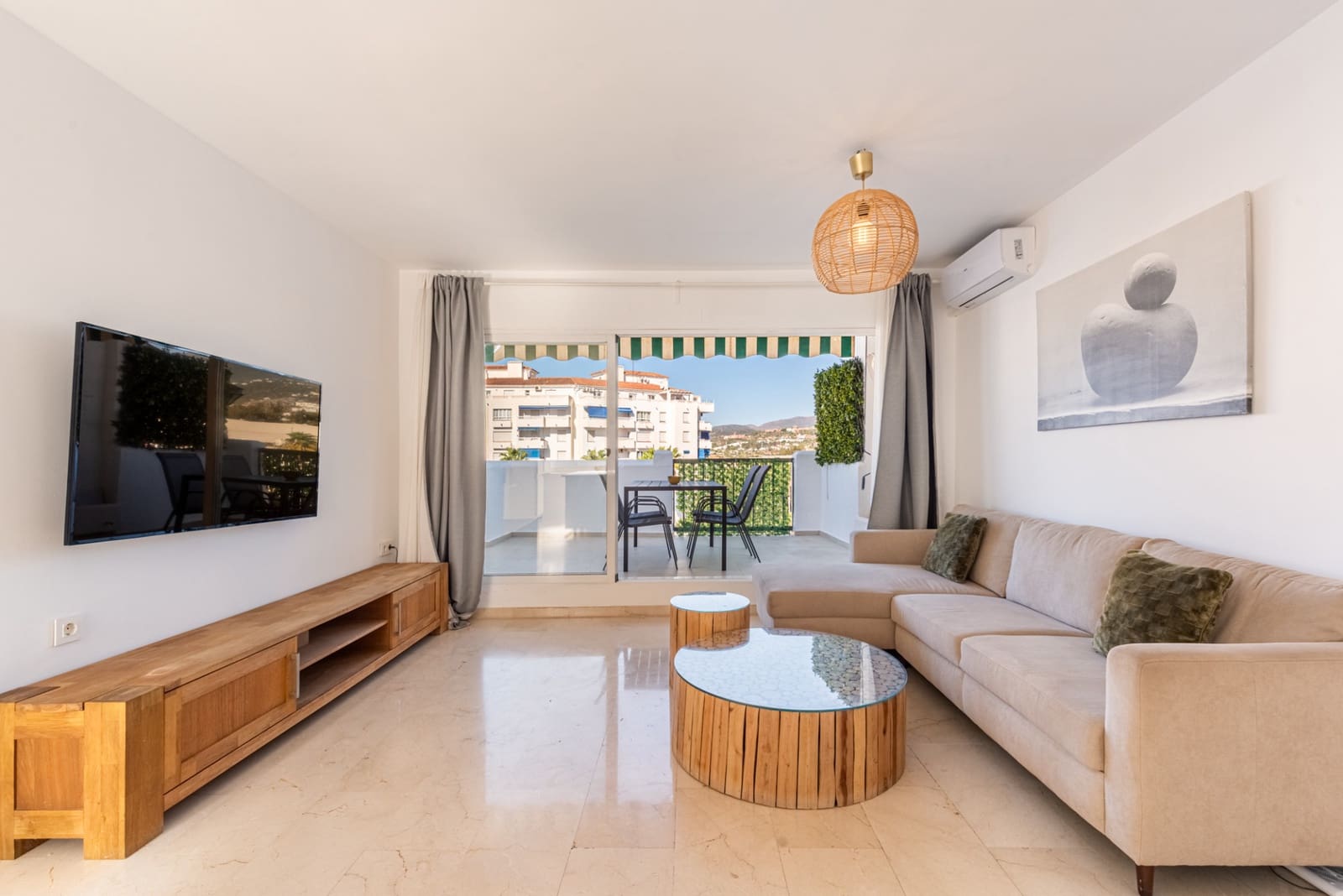Ático de 2 habitaciones en Marbella en venta con piscina - 450.000 € (Ref: 10124264)
