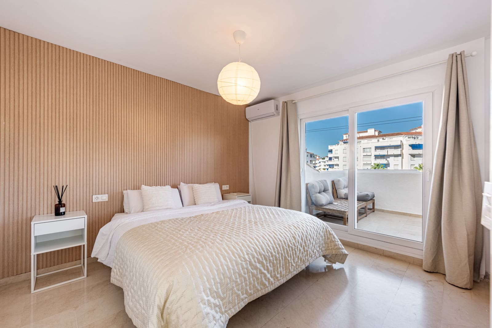 Ático de 2 habitaciones en Marbella en venta con piscina - 450.000 € (Ref: 10124264)