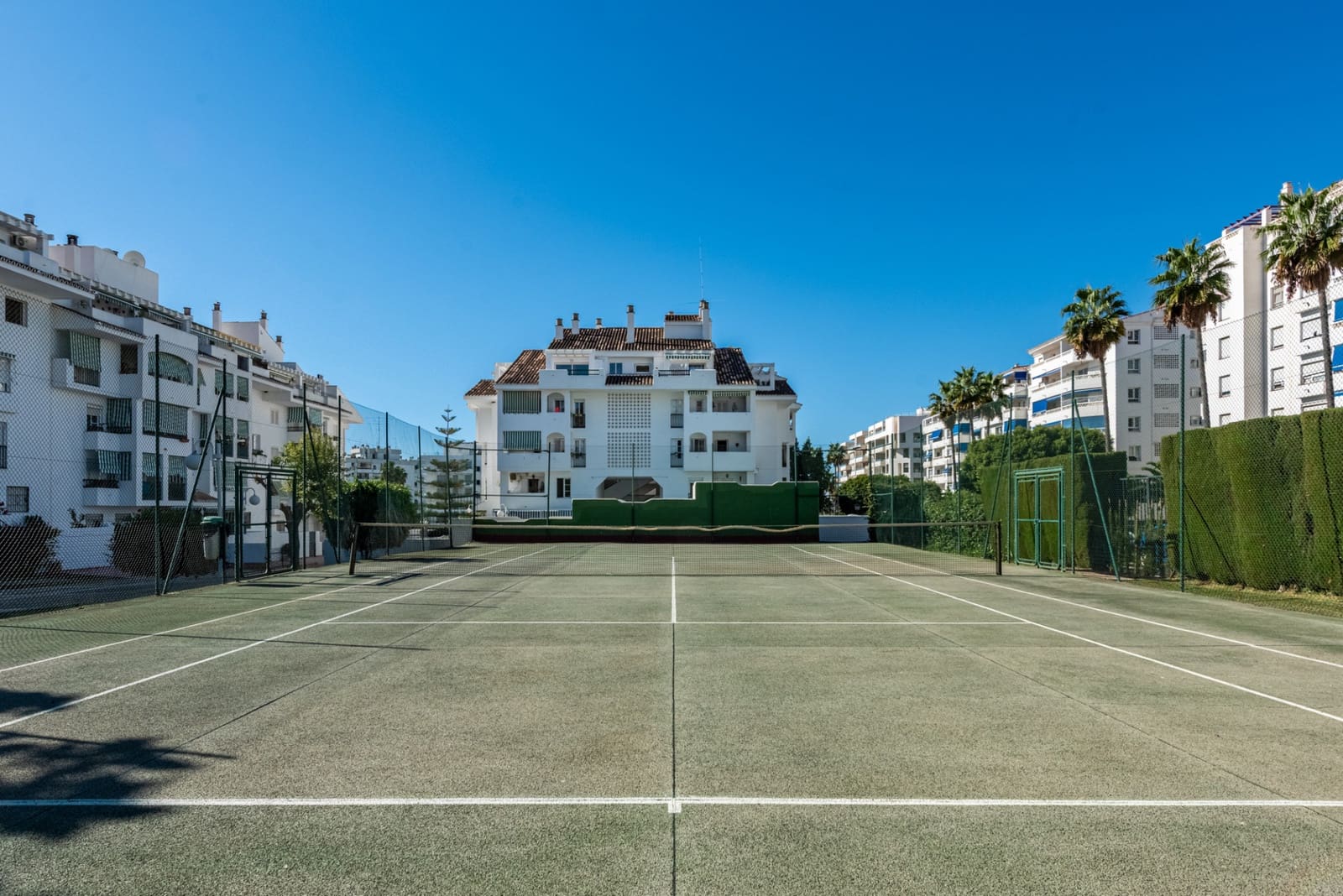 Ático de 2 habitaciones en Marbella en venta con piscina - 450.000 € (Ref: 10124264)