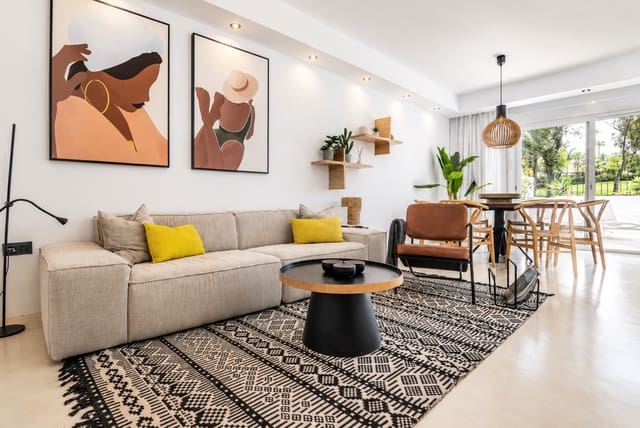 3 makuuhuone Omakotitalo myytävänä paikassa Marbella mukana uima-altaan - 875 000 € (Ref: 10129021)