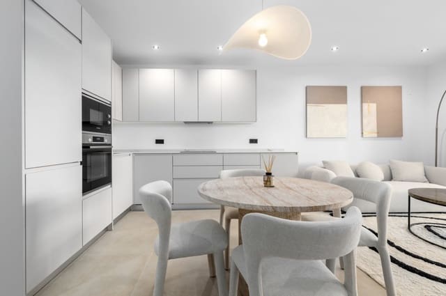 3 sypialnia Apartament na sprzedaż w Marbella z basenem garażem - 639 000 € (Ref: 10129023)