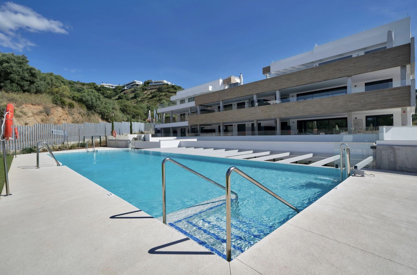 3 chambre Appartement à vendre à Marbella avec piscine garage - 750 000 € (Ref: 10129024)