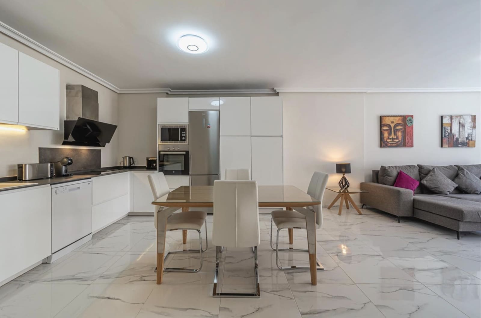 3 soveværelse Lejlighed til salg i Nueva Andalucia med swimmingpool garage - € 730.000 (Ref: 10131392)