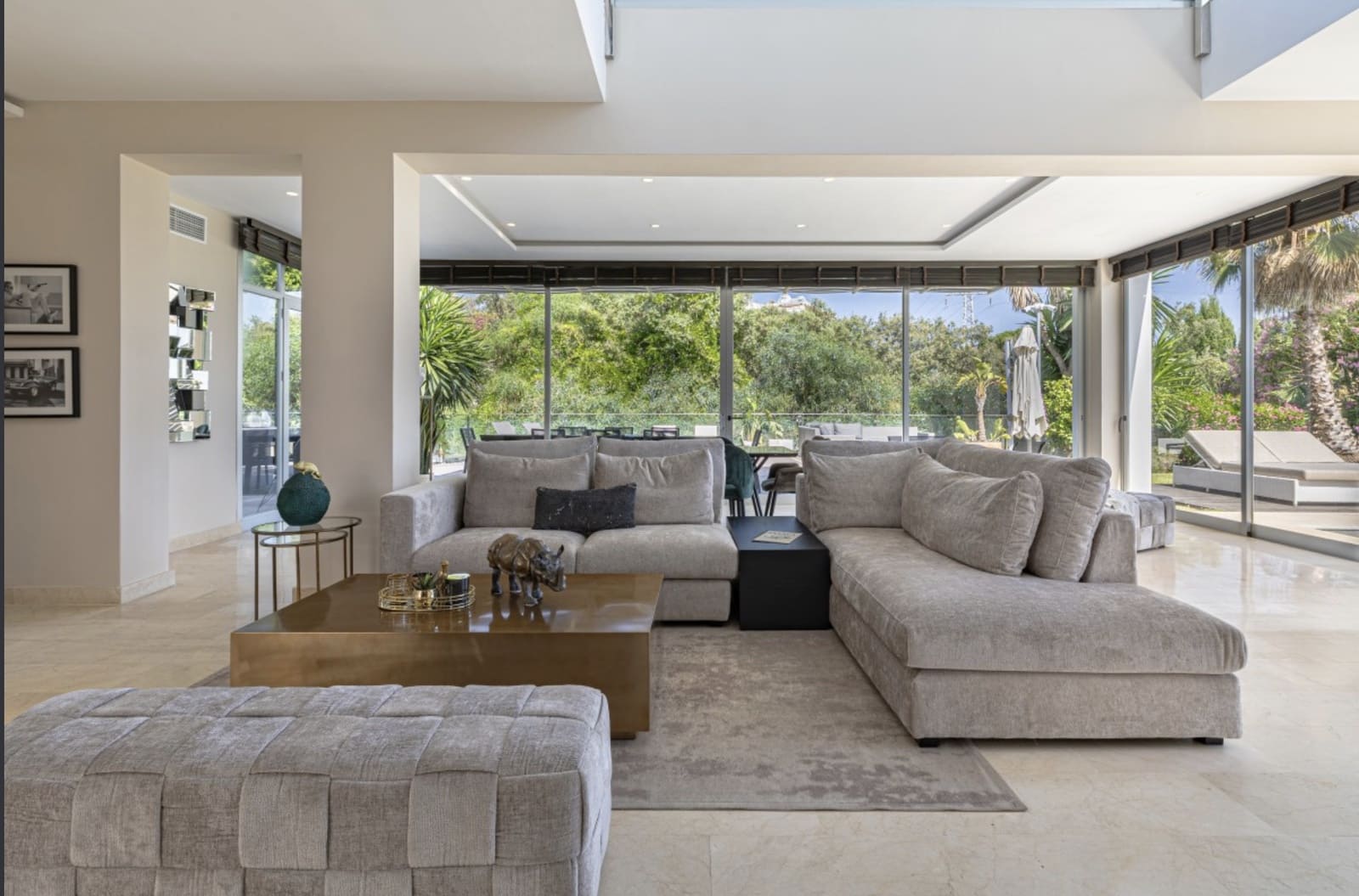 3 bedroom Villa for sale in Marbella with pool - € 2,395,000 (Ref: 10131392)