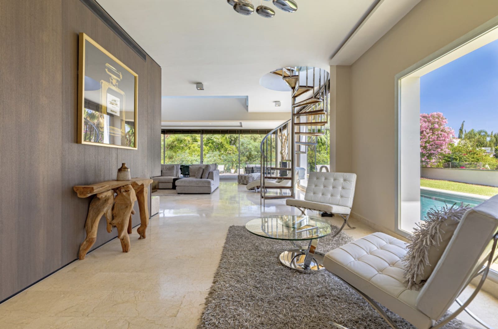 3 bedroom Villa for sale in Marbella with pool - € 2,395,000 (Ref: 10131392)