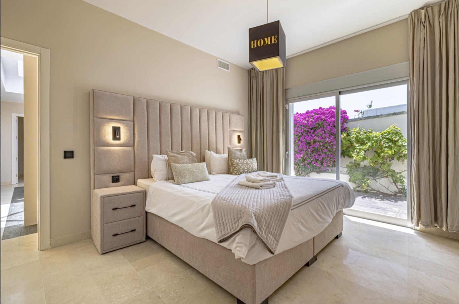 3 bedroom Villa for sale in Marbella with pool - € 2,395,000 (Ref: 10131392)