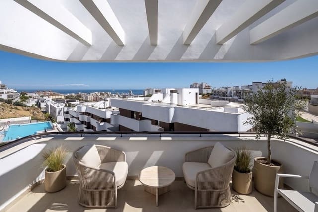 3 quarto Penthouse para venda em Estepona com piscina garagem - 1 040 000 € (Ref: 10131393)