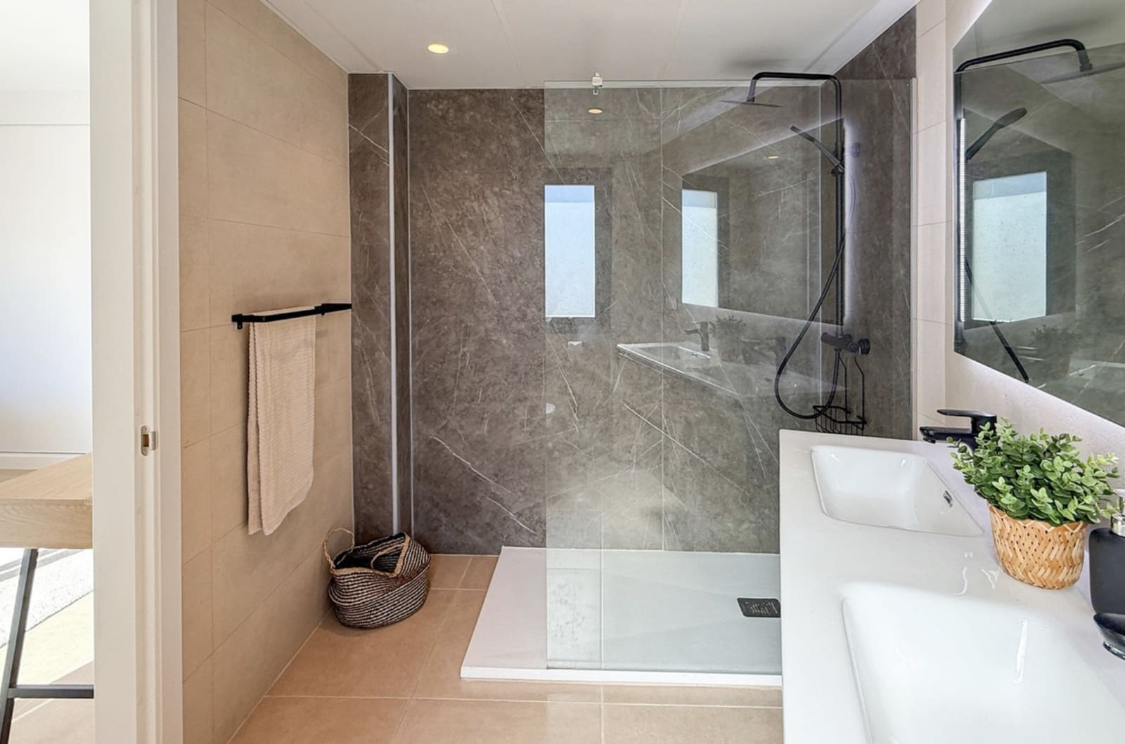 3 chambre Maison de Ville à vendre à El Paraiso avec piscine garage - 549 000 € (Ref: 10131396)