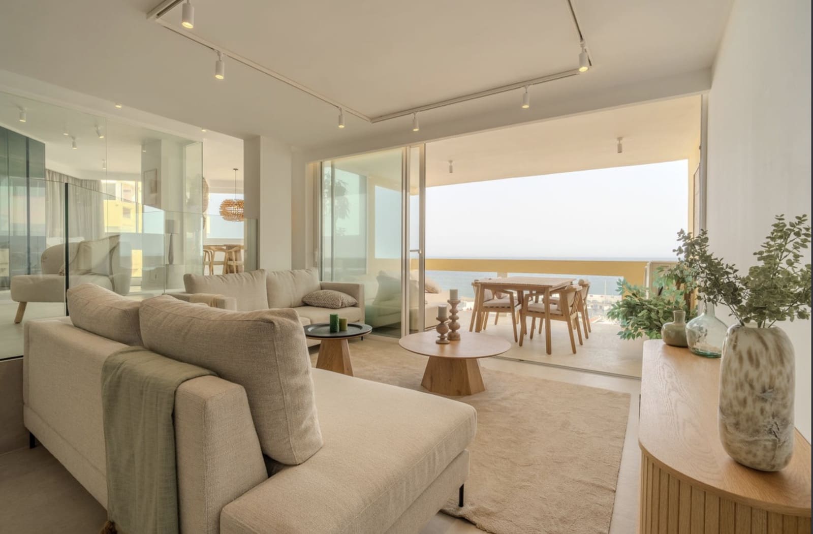3 sypialnia Apartament na sprzedaż w Marbella z basenem garażem - 1 440 000 € (Ref: 10131398)
