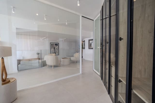3 sypialnia Apartament na sprzedaż w Marbella z basenem garażem - 1 440 000 € (Ref: 10131398)