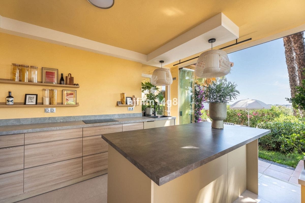 3 quarto Apartamento para venda em Marbella com piscina garagem - 1 150 000 € (Ref: 10132689)
