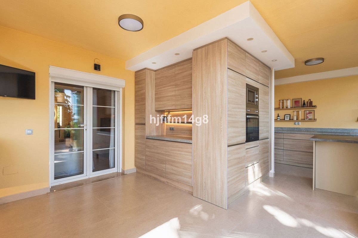 3 quarto Apartamento para venda em Marbella com piscina garagem - 1 150 000 € (Ref: 10132689)