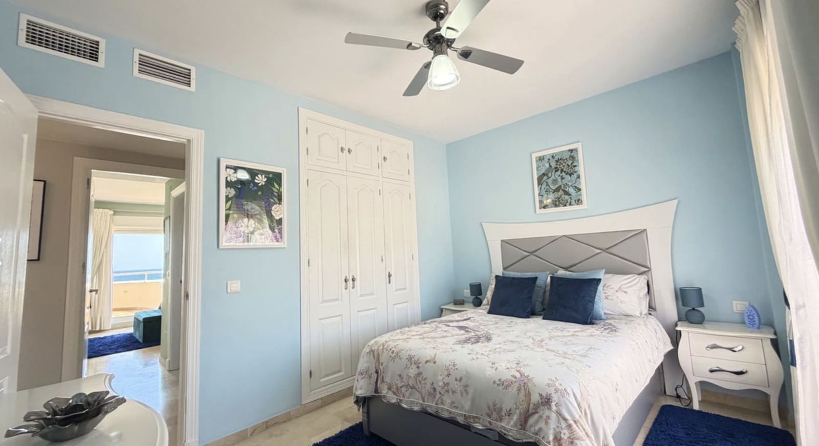 Ático de 3 habitaciones en Estepona en venta con piscina garaje - 895.000 € (Ref: 10135928)