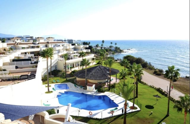 Ático de 3 habitaciones en Estepona en venta con piscina garaje - 895.000 € (Ref: 10135928)