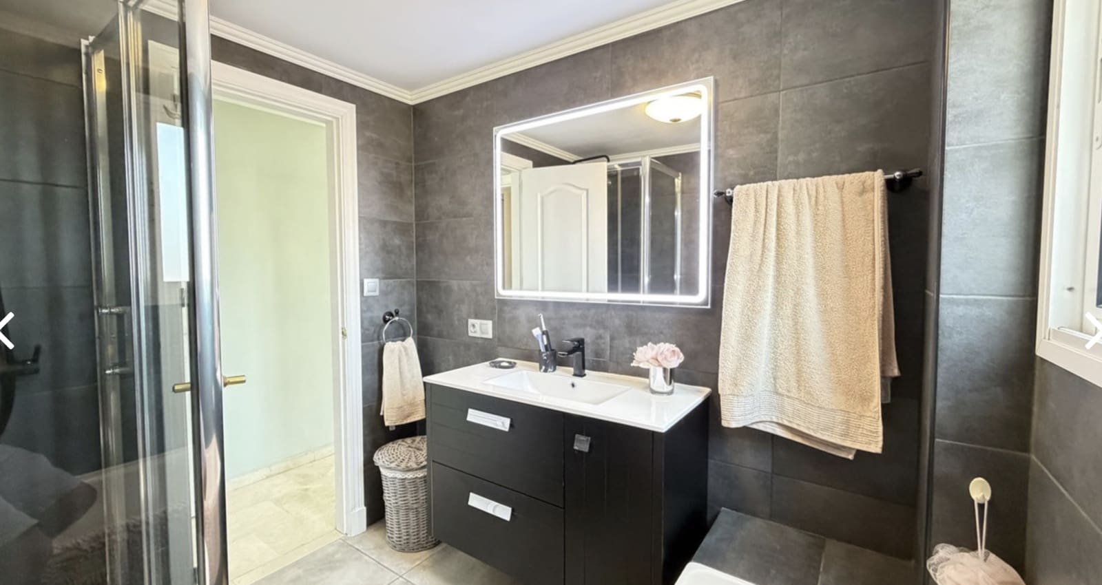 Ático de 3 habitaciones en Estepona en venta con piscina garaje - 895.000 € (Ref: 10135928)