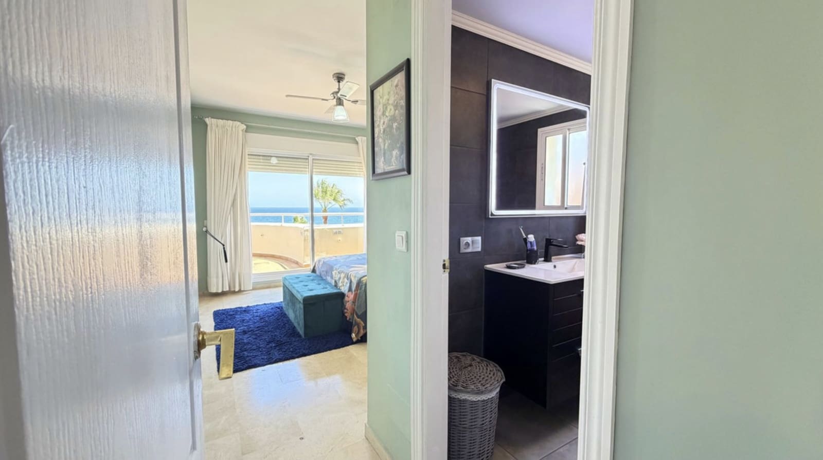 Ático de 3 habitaciones en Estepona en venta con piscina garaje - 895.000 € (Ref: 10135928)