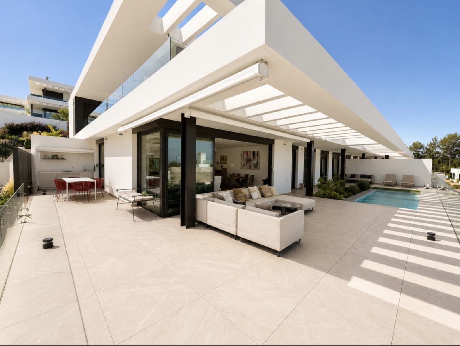 Apartamento de 4 habitaciones en Marbella en venta con piscina - 2.100.000 € (Ref: 10139406)