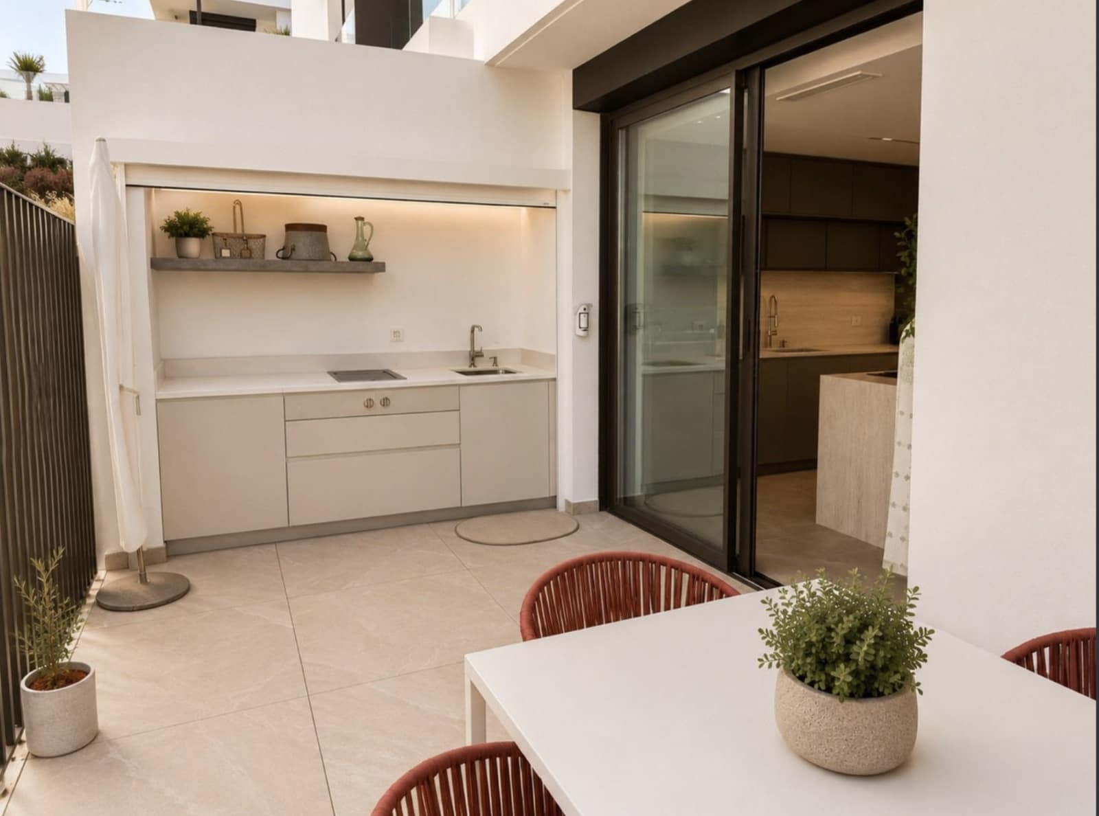 Apartamento de 4 habitaciones en Marbella en venta con piscina - 2.100.000 € (Ref: 10139406)