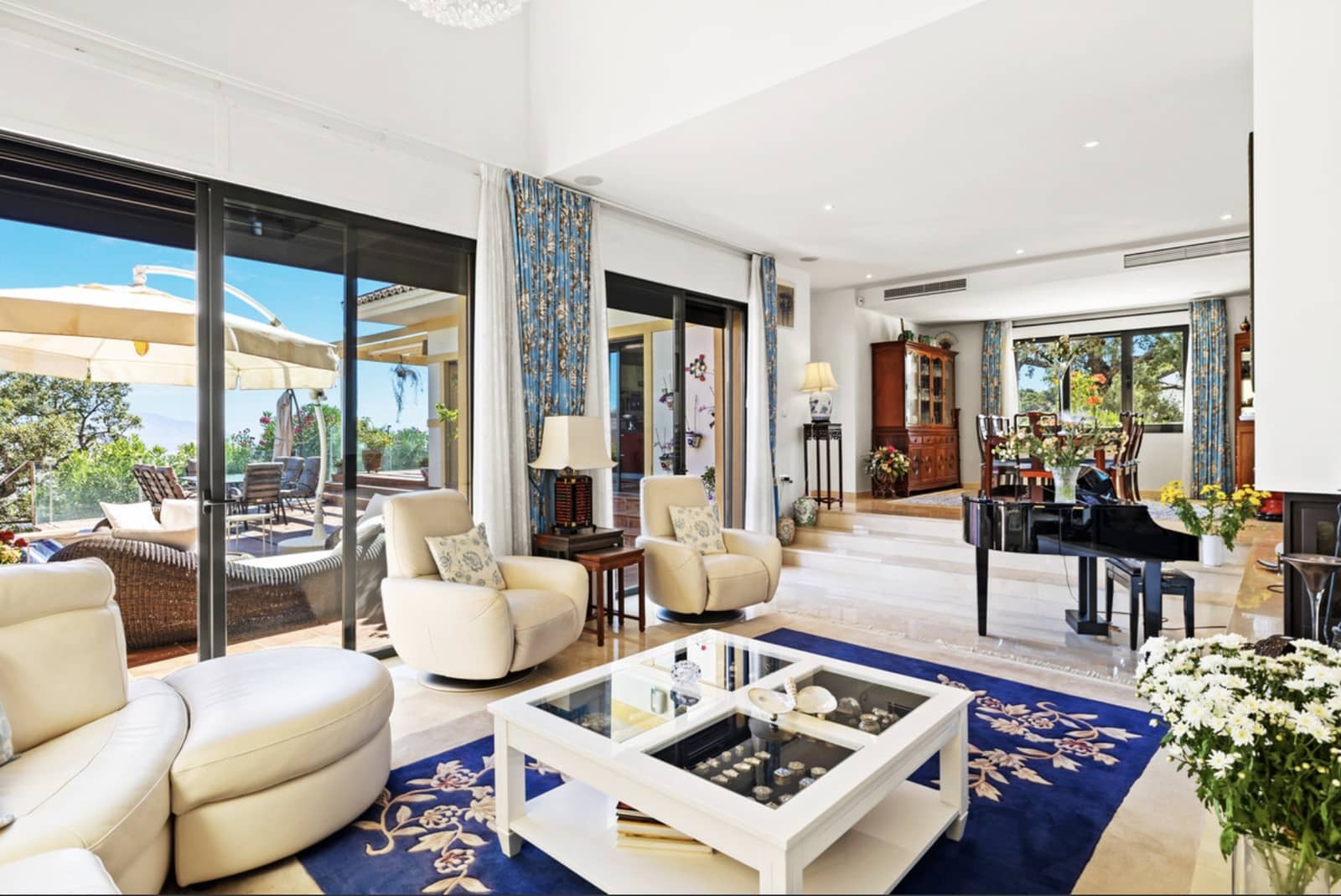 5 sypialnia Willa na sprzedaż w Marbella z basenem garażem - 2 100 000 € (Ref: 10139407)