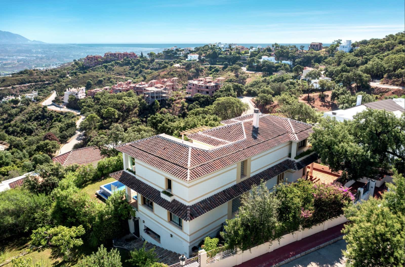 5 sypialnia Willa na sprzedaż w Marbella z basenem garażem - 2 100 000 € (Ref: 10139407)