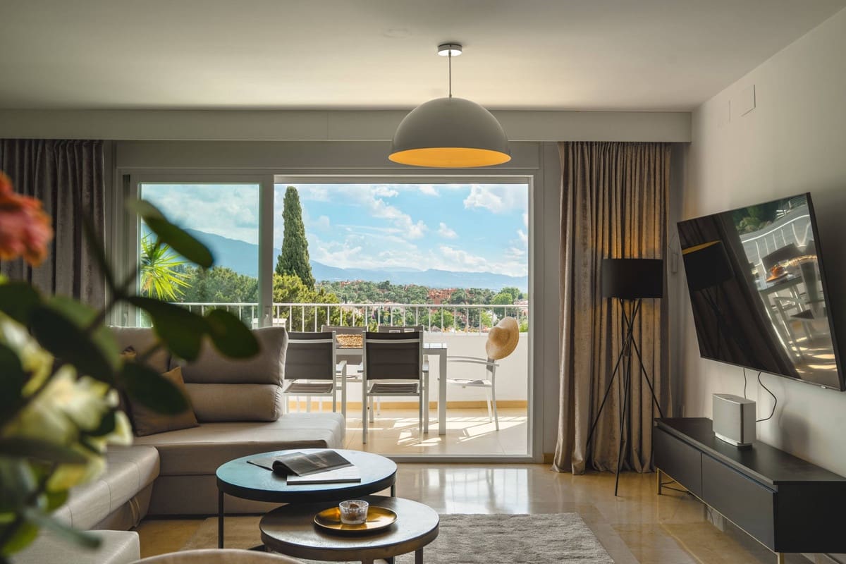 4 chambre Appartement à vendre à Nueva Andalucia avec piscine - 575 000 € (Ref: 10139408)