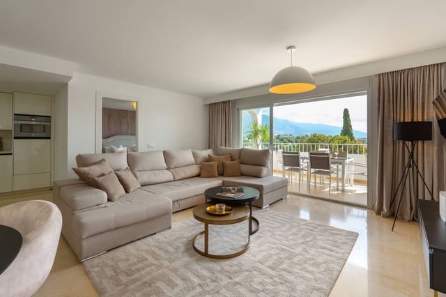 4 quarto Apartamento para venda em Nueva Andalucia, Marbella com piscina - 575 000 € (Ref: 10139408)