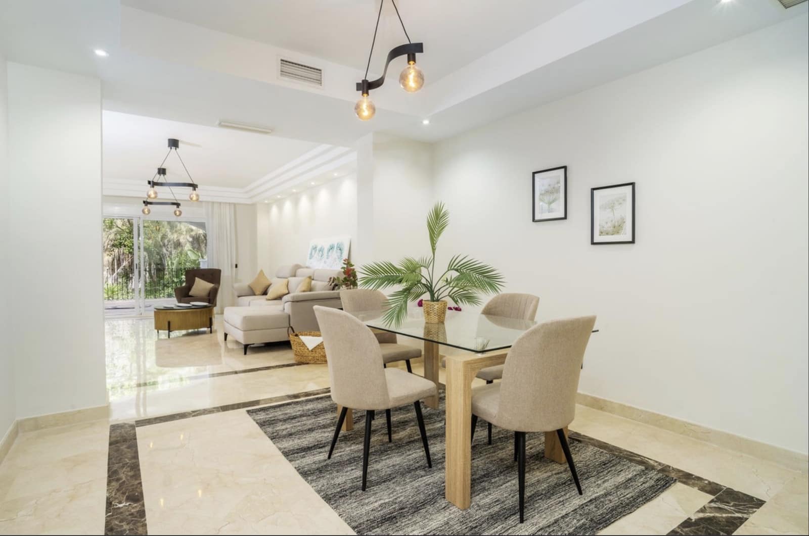 3 bedroom Apartment for sale in Marbella with pool - € 1,020,000 (Ref: 10139409)
