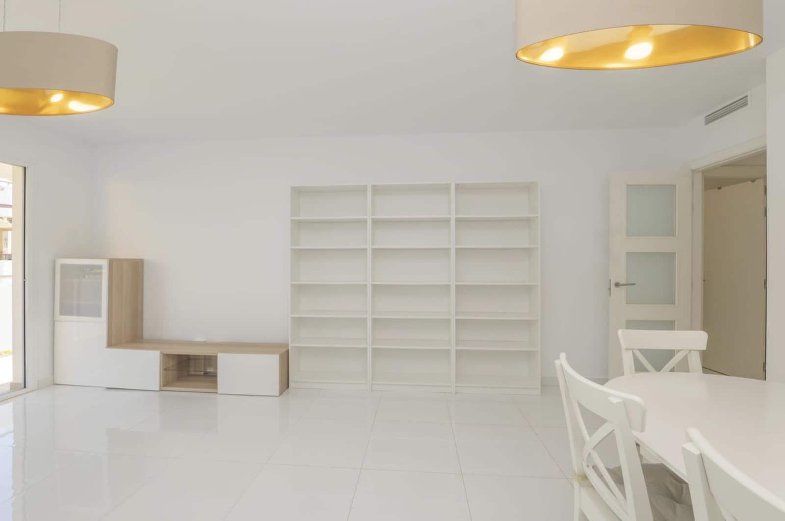 3 bedroom Apartment for sale in Marbella with garage - € 725,000 (Ref: 10142361)
