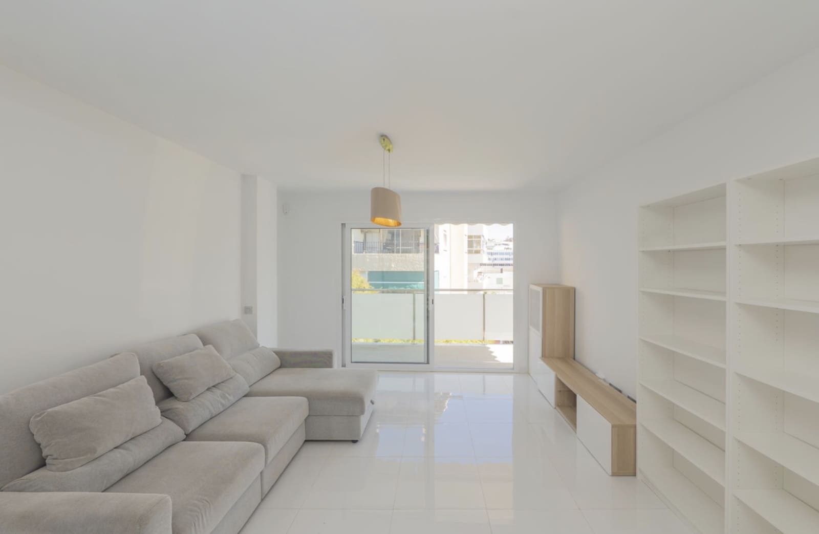 3 bedroom Apartment for sale in Marbella with garage - € 725,000 (Ref: 10142361)