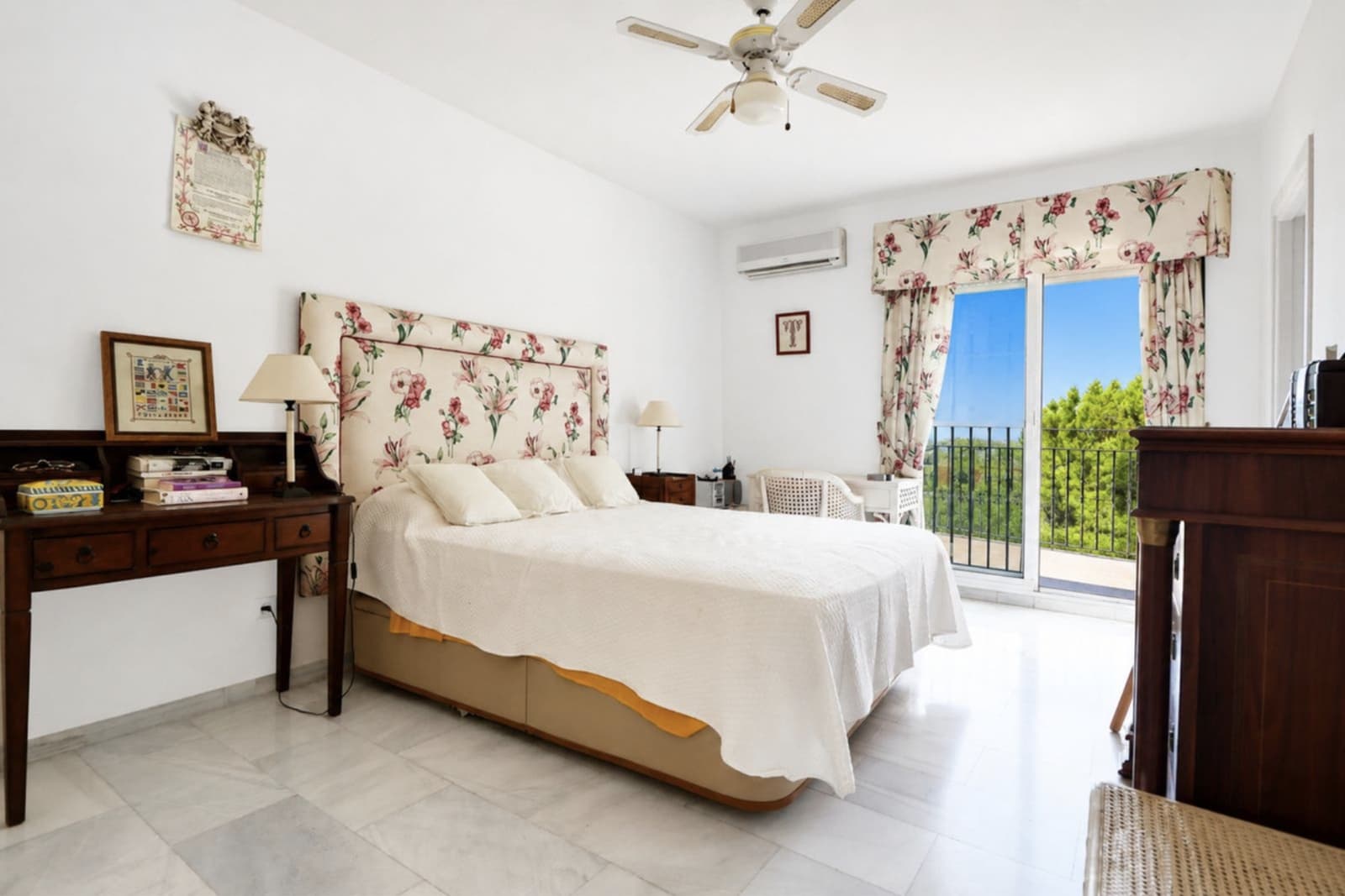 5 sovrum Hus till salu i Marbella med pool - 943 000 € (Ref: 10142362)
