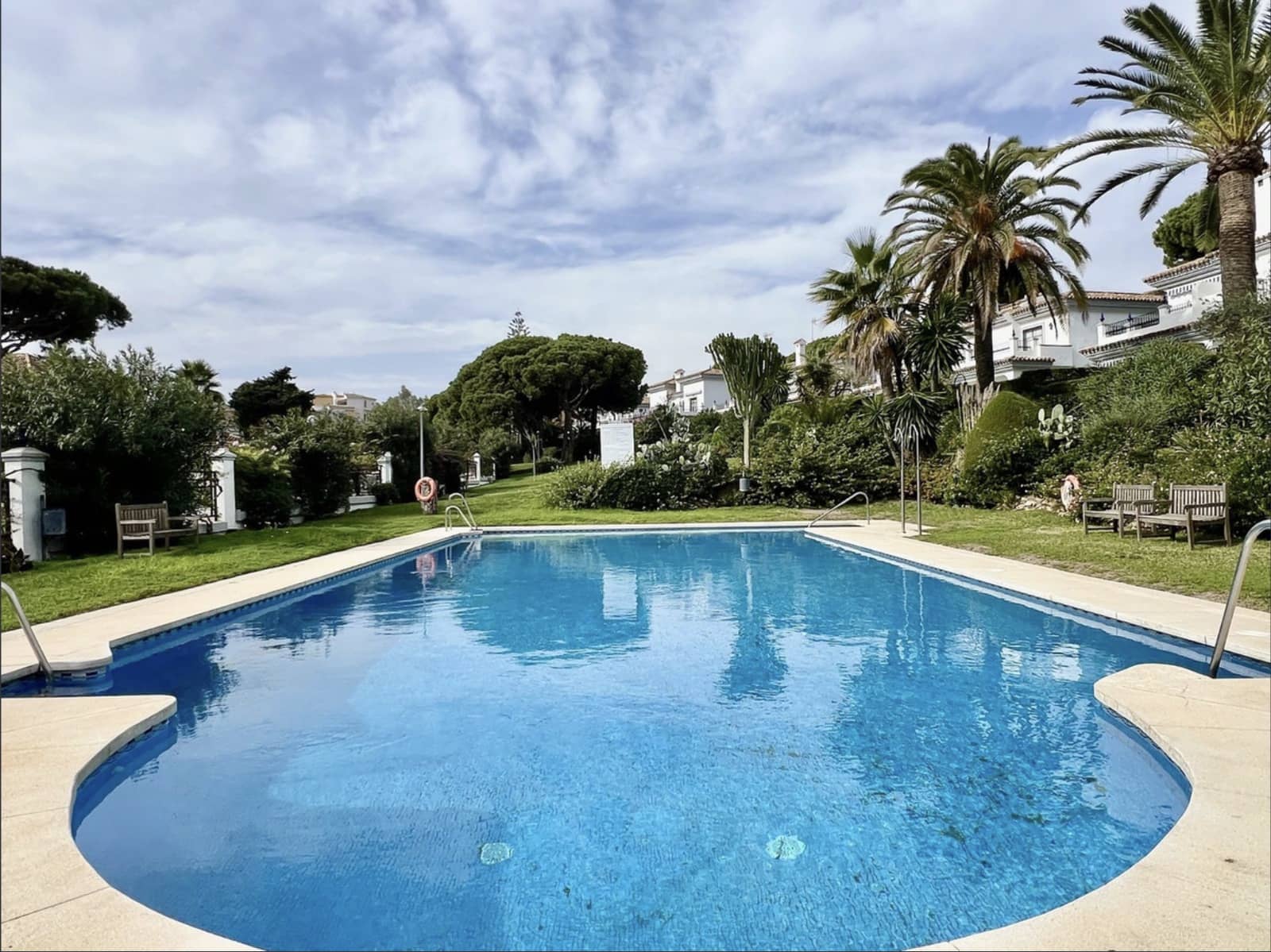 5 sovrum Hus till salu i Marbella med pool - 943 000 € (Ref: 10142362)
