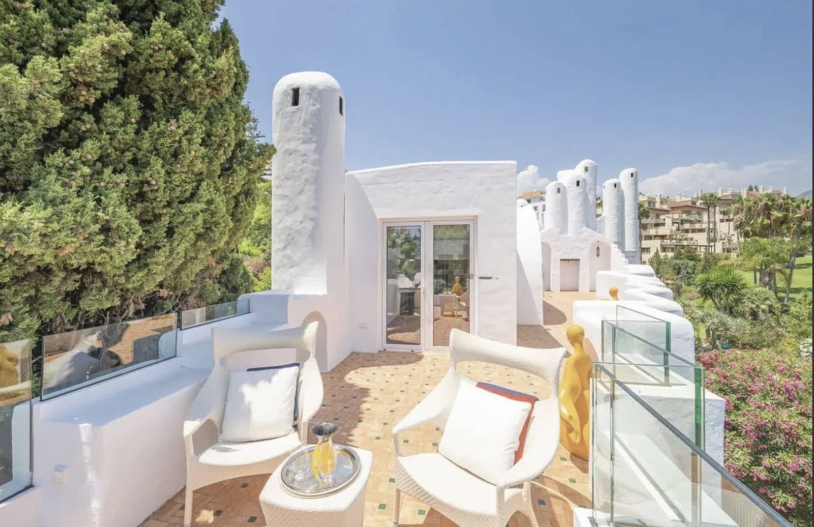 5 soveværelse Byhus til salg i Marbella med swimmingpool garage - € 1.800.000 (Ref: 10142364)