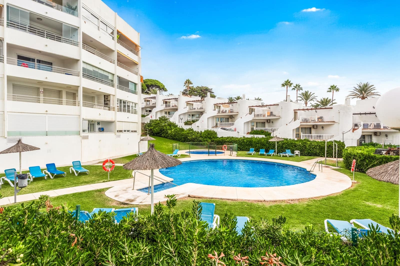Studio til salgs i Mijas Costa med svømmebasseng garasje - € 370 000 (Ref: 10142366)
